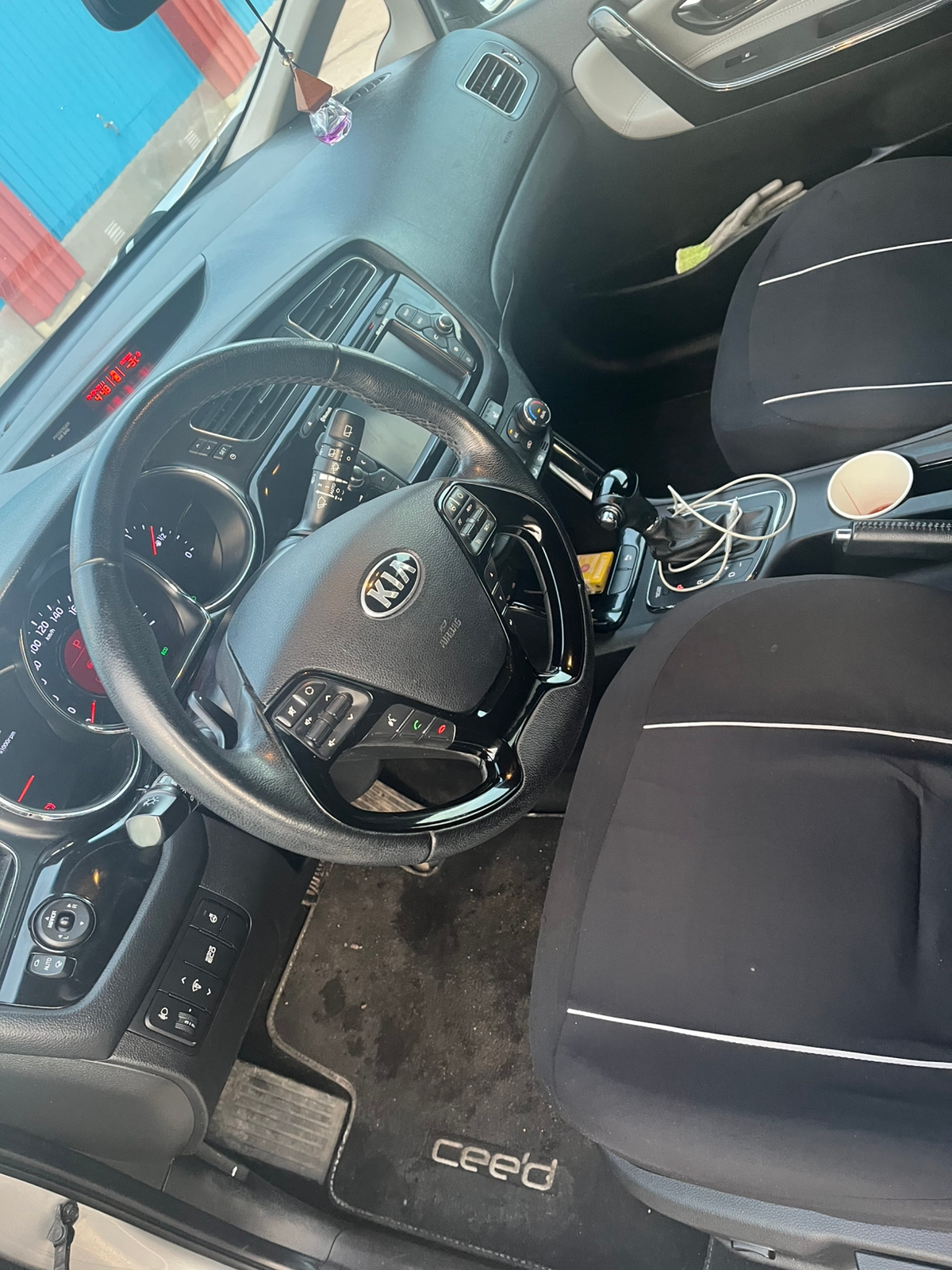Kia Ceed _sw 1.6 CRDi Automatisk 2015, bild 6/7