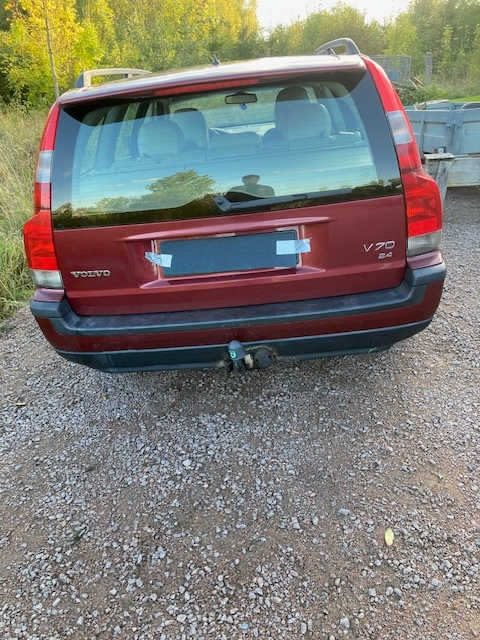 Volvo V70 2.4 Manuell 2004, bild 2/6