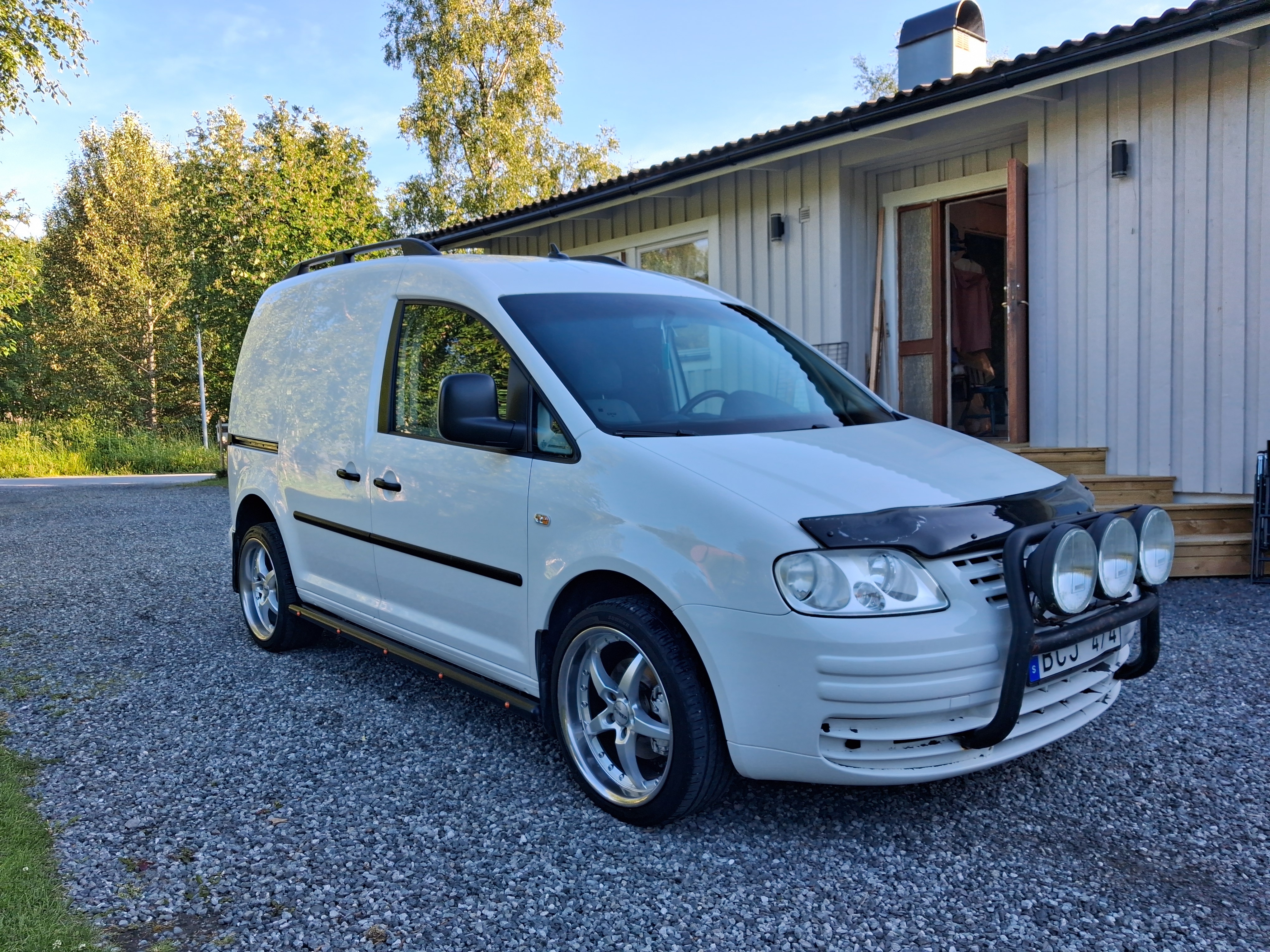 Volkswagen Caddy 2009, bild 2/8