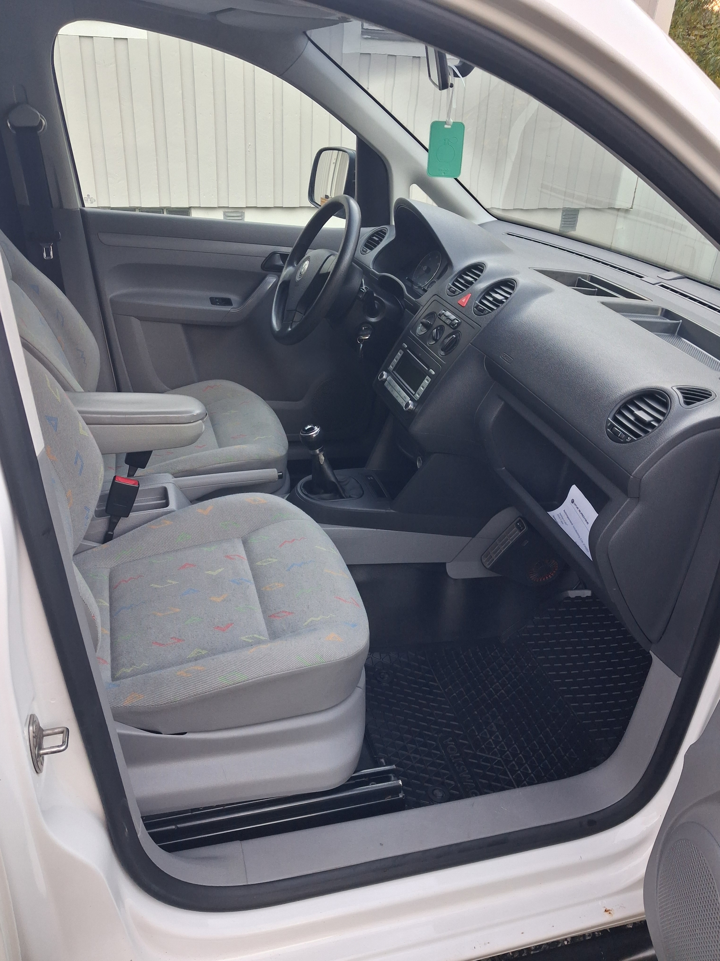 Volkswagen Caddy 2009, bild 5/8