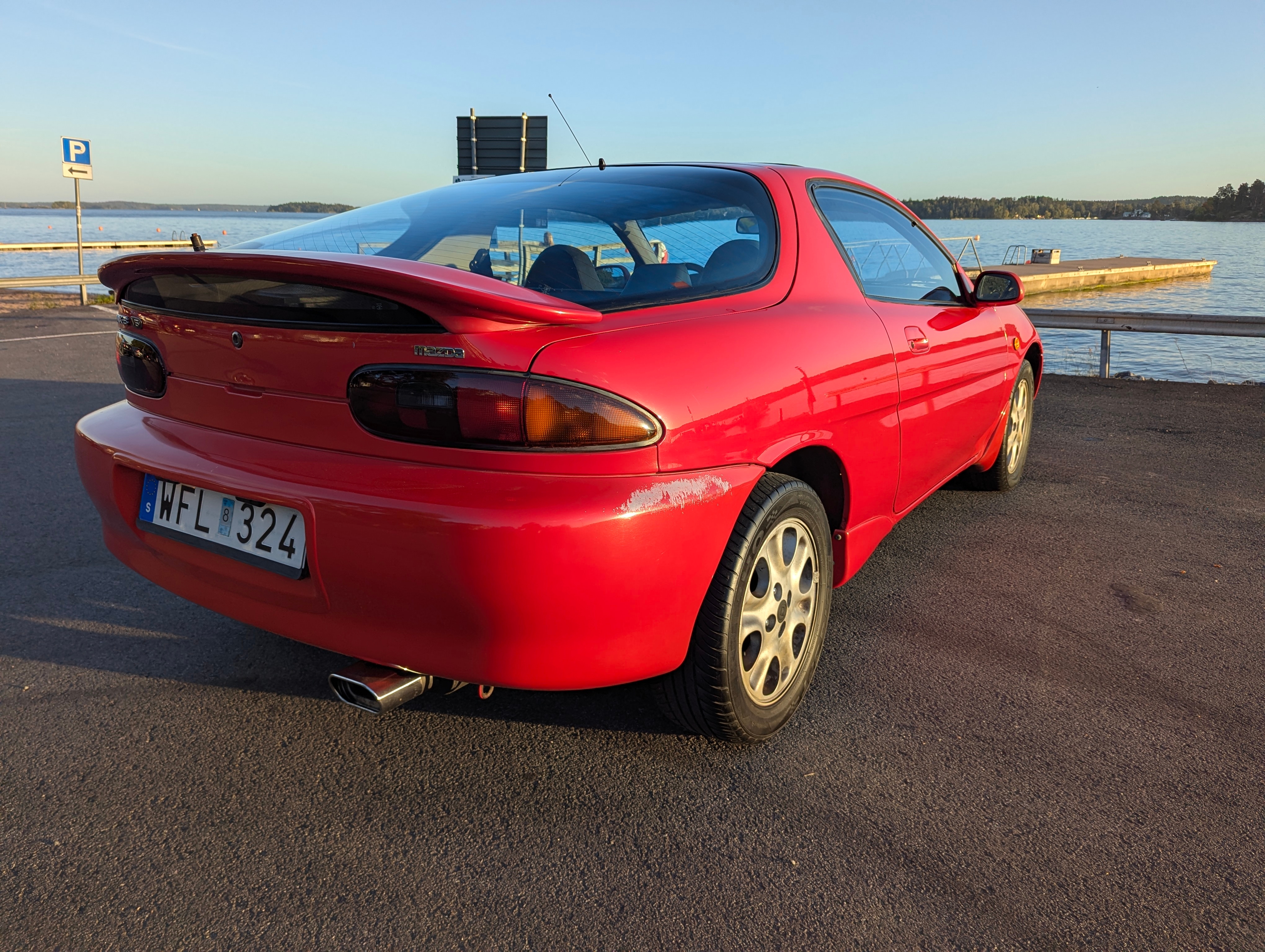 Mazda MX-3 V6 1992, bild 2/10