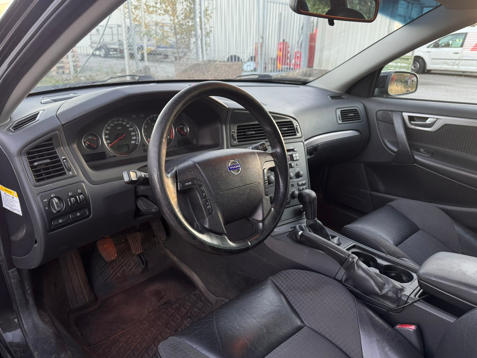 Volvo V70 2.4 Manuell 2004, bild 7/10