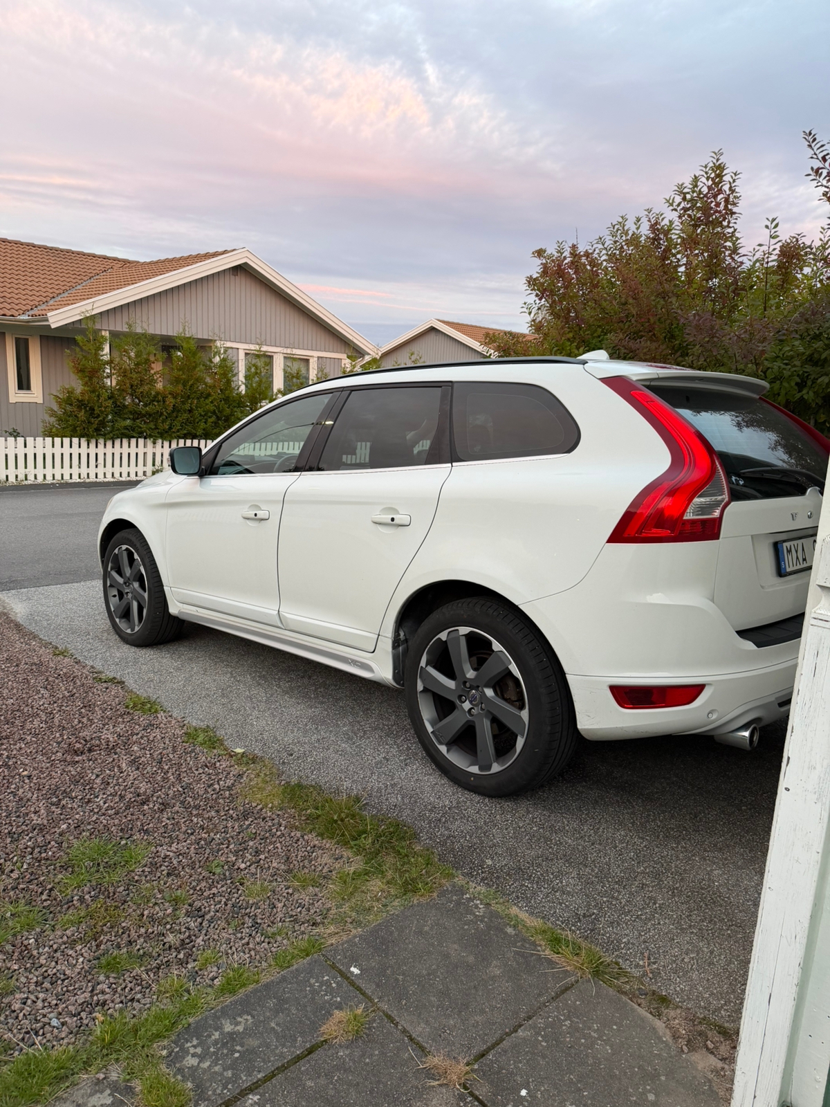 Volvo XC60 D4 Geartronic 2013, bild 2/3