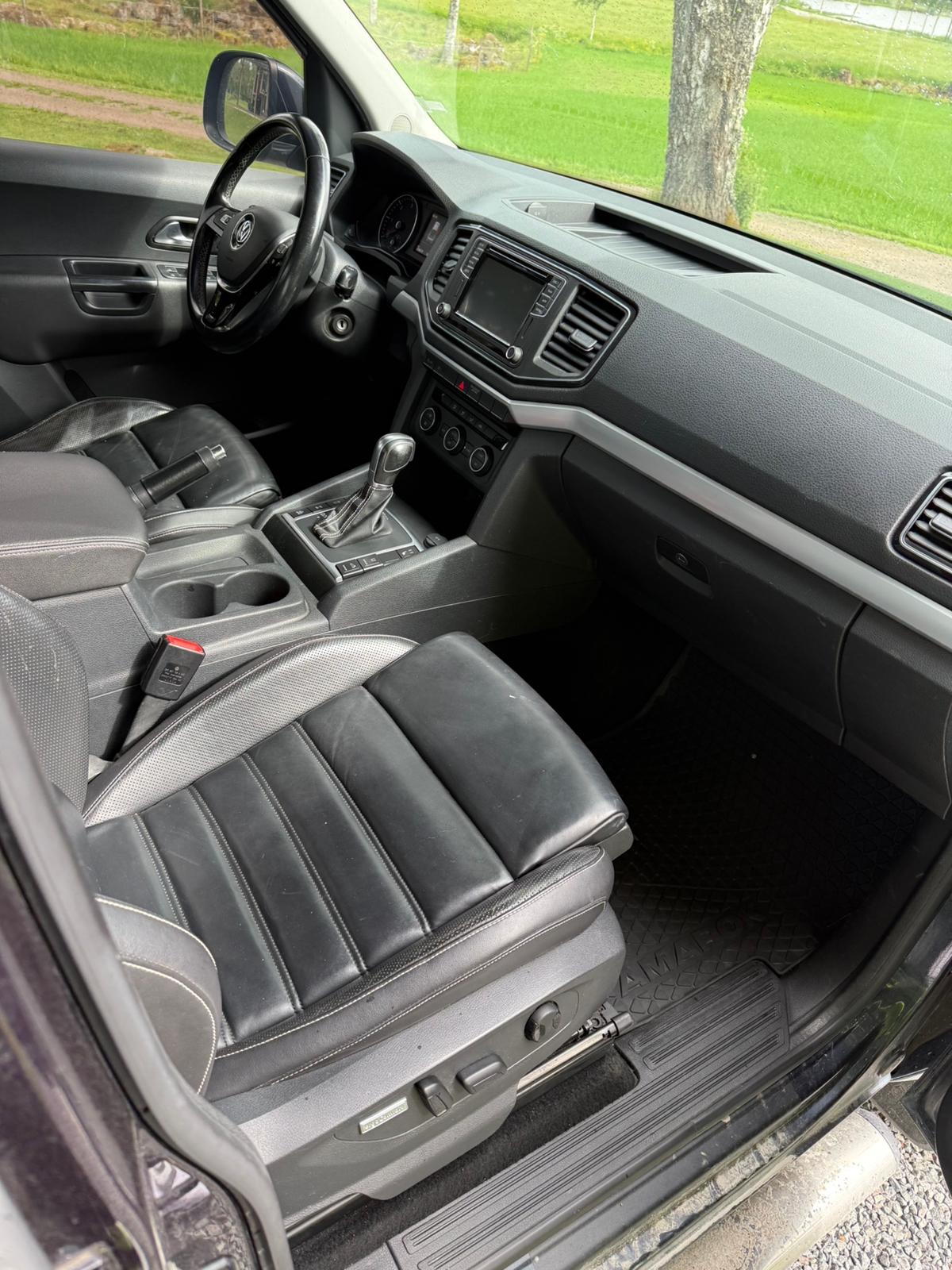 Volkswagen Amarok 2018, bild 7/8