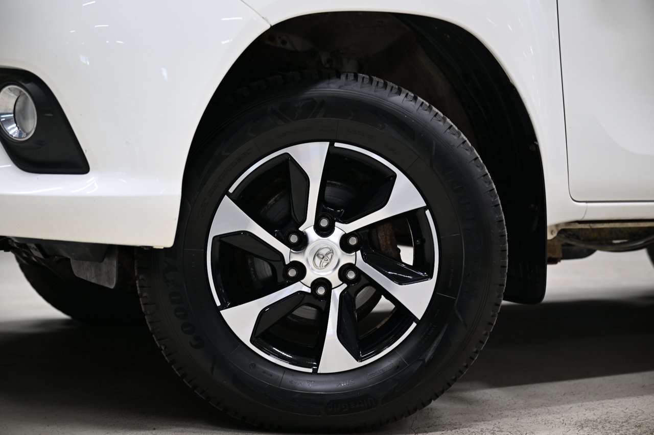 Toyota HiLux 2.4 AWD 150HK Dubbelhytt 2019, bild 5/10