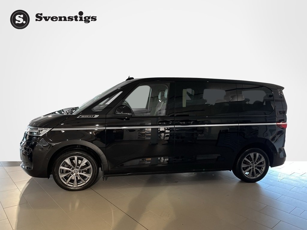 Volkswagen Multivan Hybrid 218hk 6 sist 2023, bild 2/10