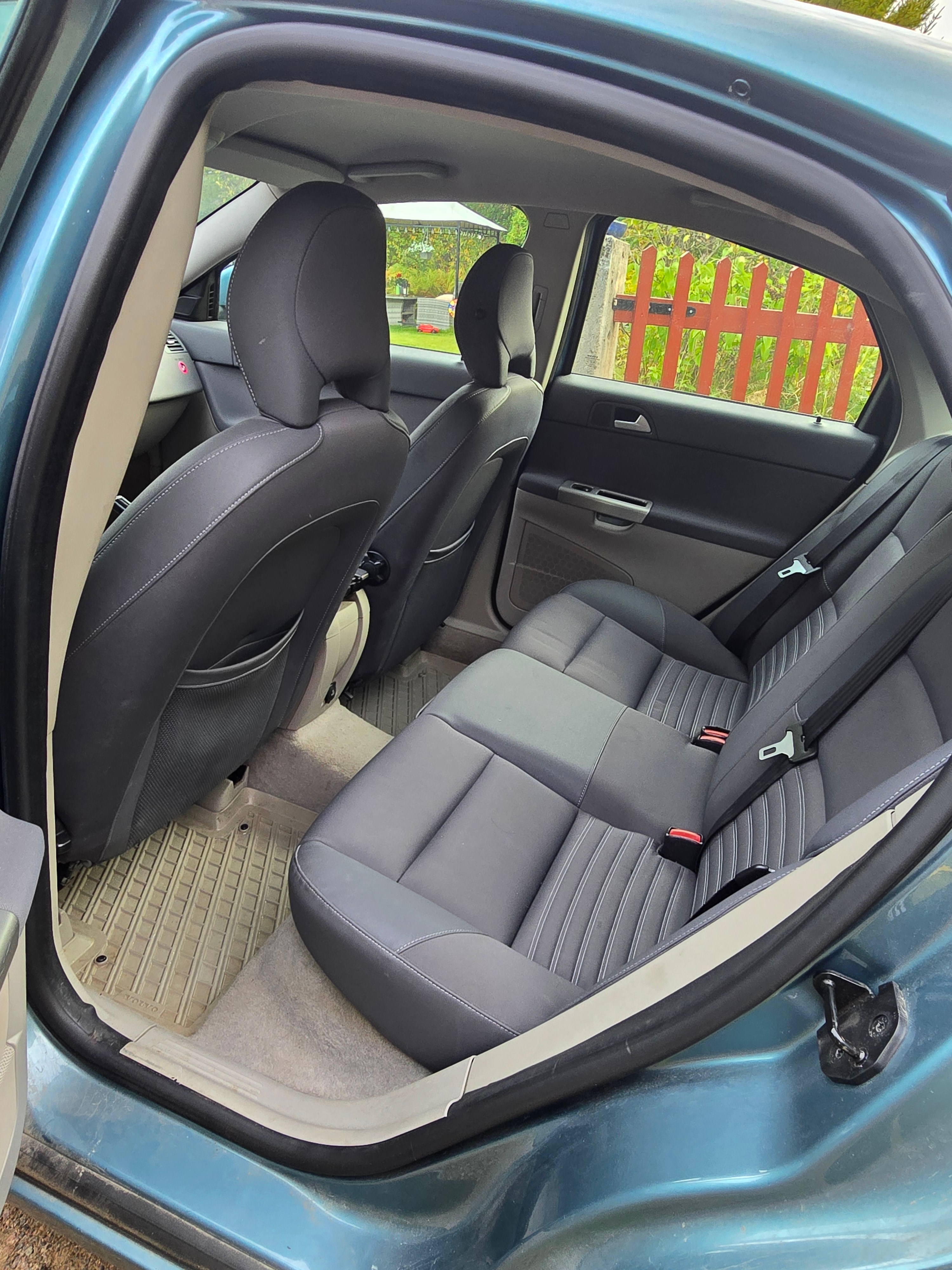 Volvo S40 1.6 D DRIVe Manuell 2010, bild 4/7
