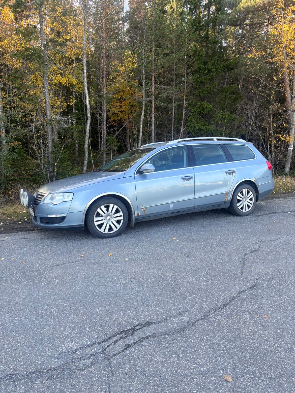 Volkswagen Passat 2010, bild 2/5