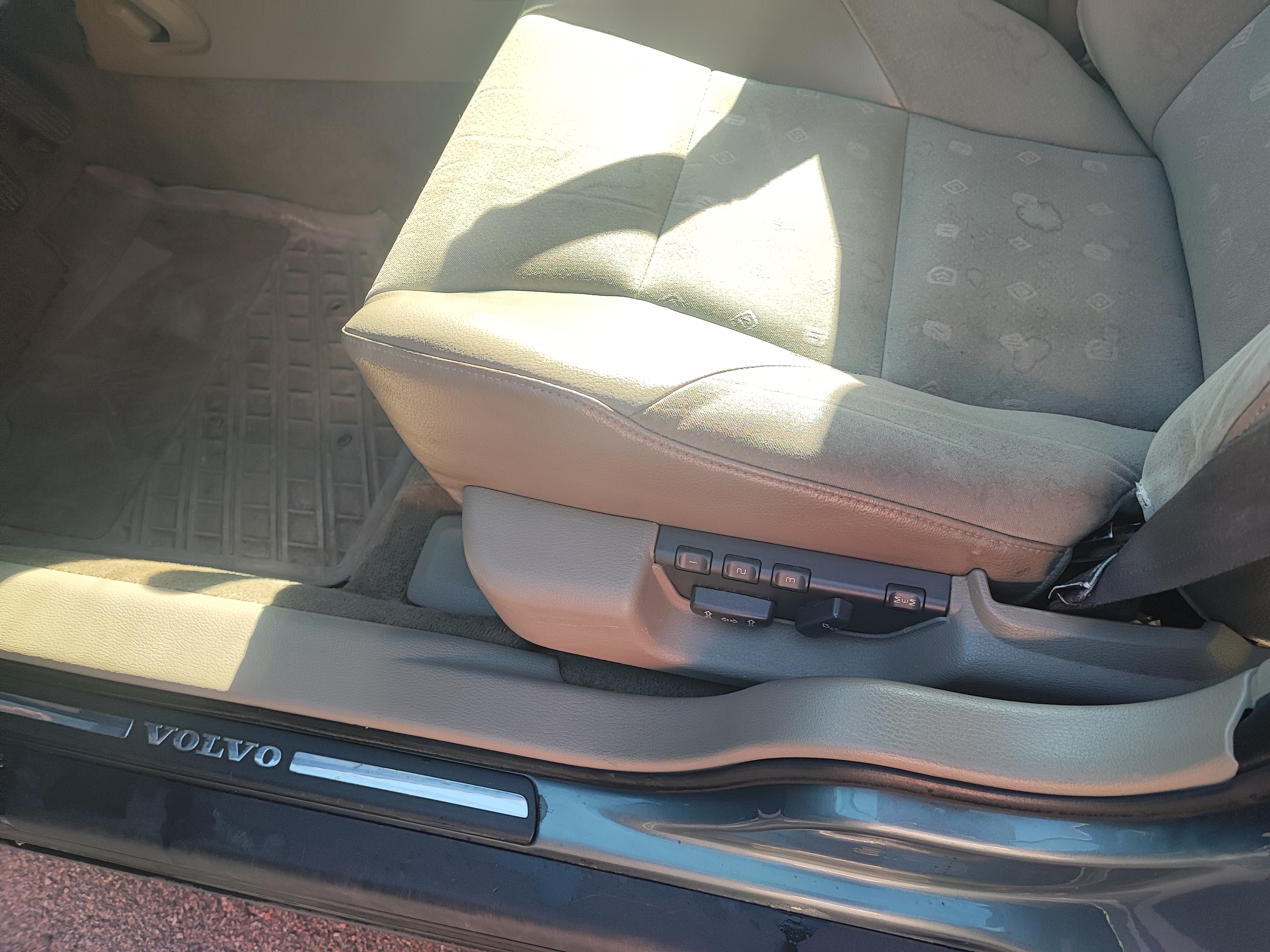 Volvo V70 2.4 Manuell 2001, bild 6/10