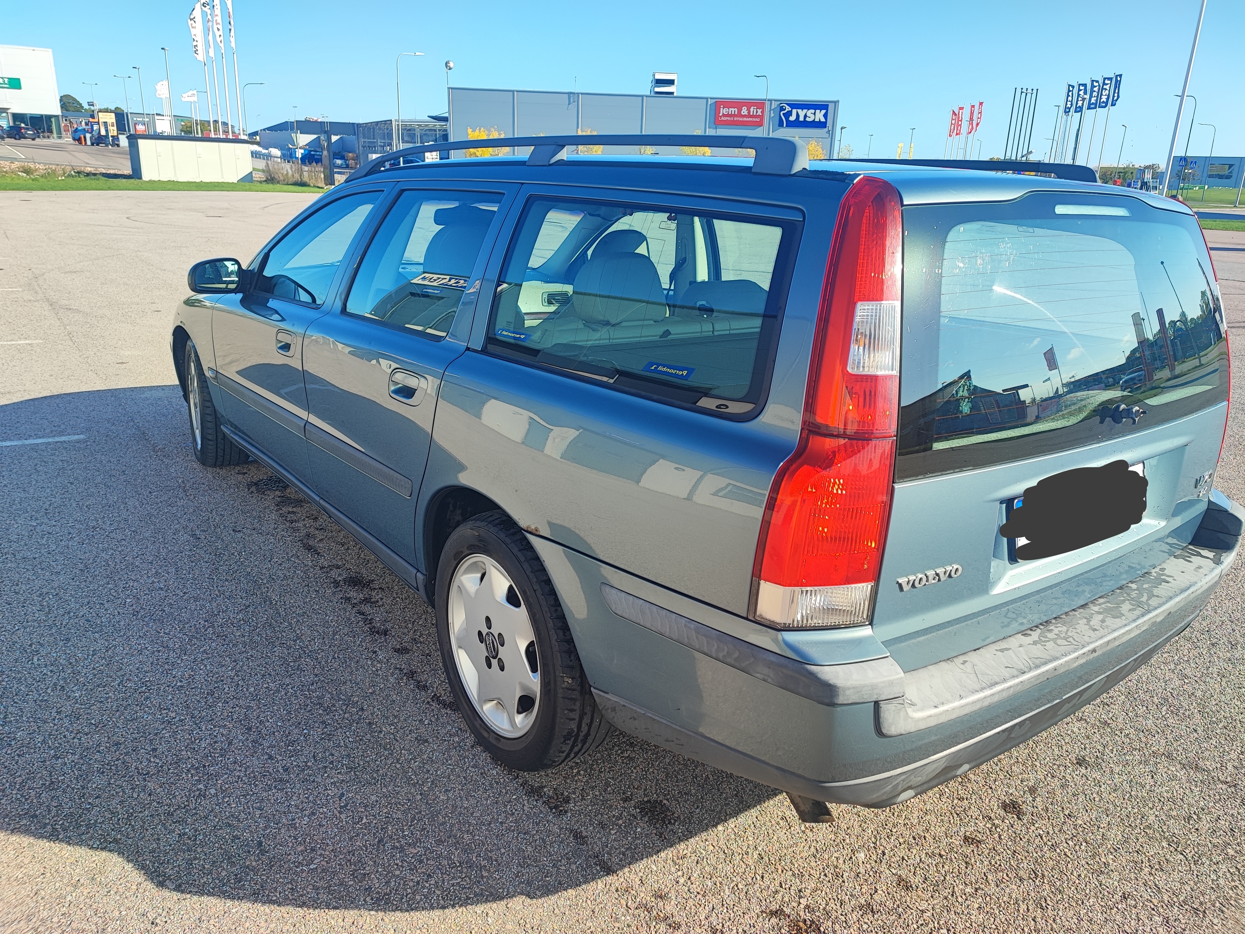 Volvo V70 2.4 Manuell 2001, bild 2/10