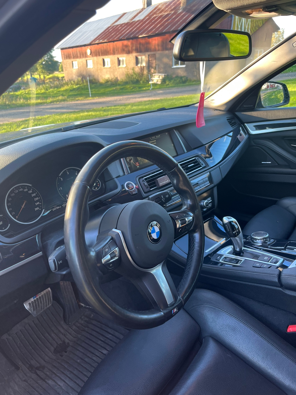 BMW 520 d xDrive Touring Steptronic 2016, bild 6/10