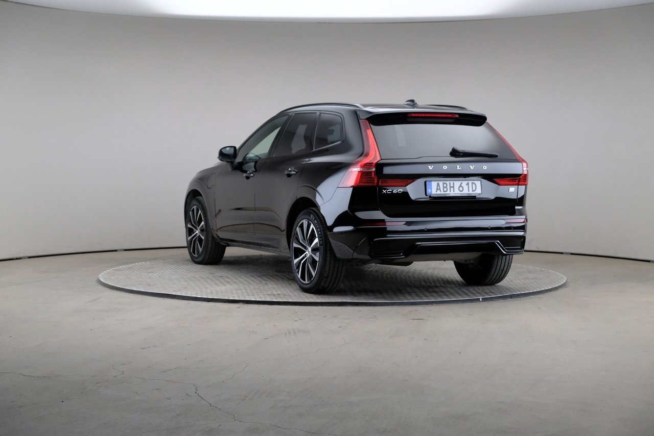 Volvo XC60 2023, bild 2/10