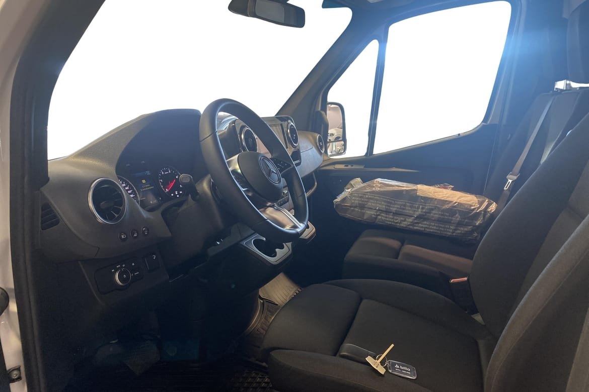 Mercedes-Benz Sprinter 2025, photo 6/10