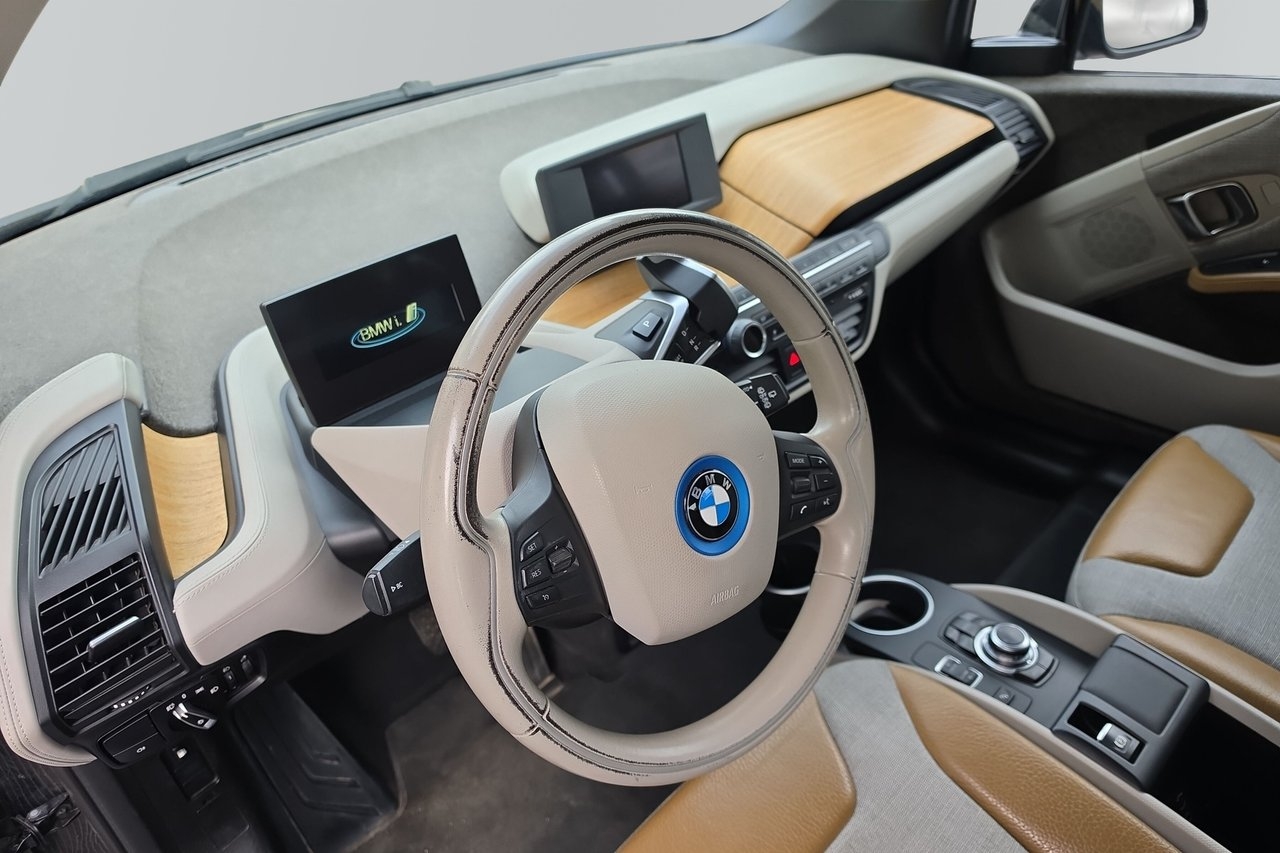 BMW i3 2015, photo 7/10