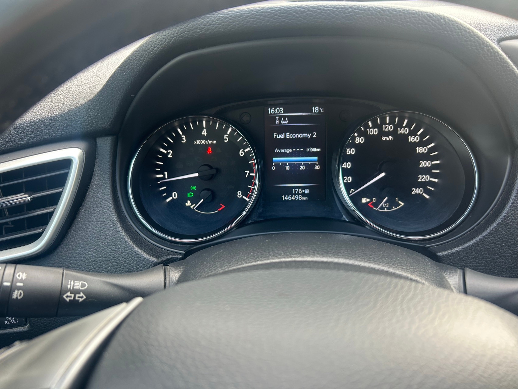 Nissan Qashqai 1.2 DIG-T Manuell 2015, kuva 7/7