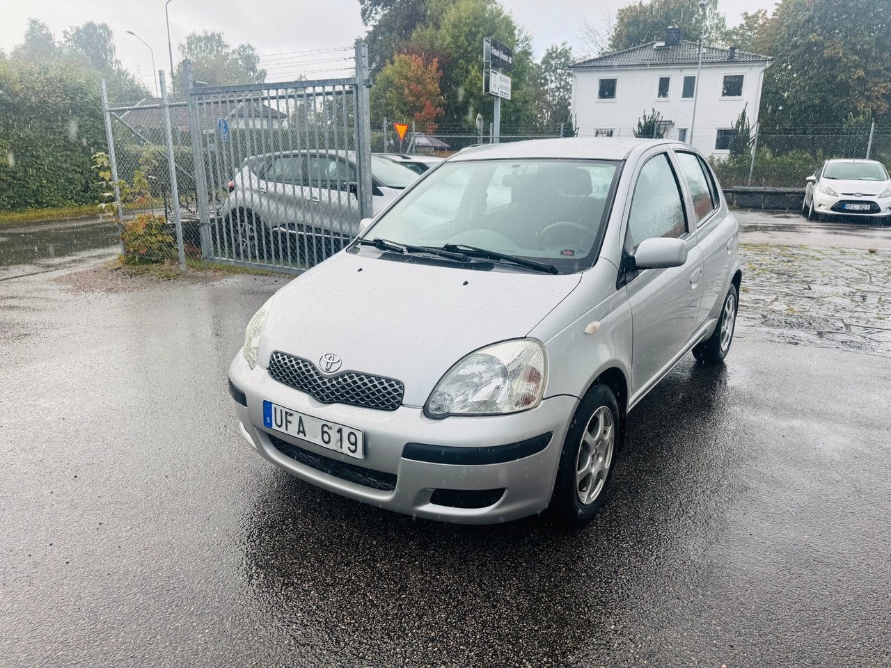Toyota Yaris 1.0 VVT-i 65HK 5-D 2003, bild 2/10