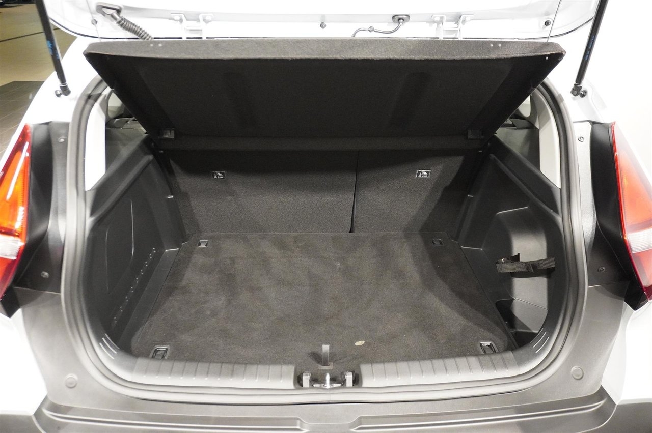 Hyundai Bayon 1.0 T-GDi DCT Esssential 2023, bild 6/15