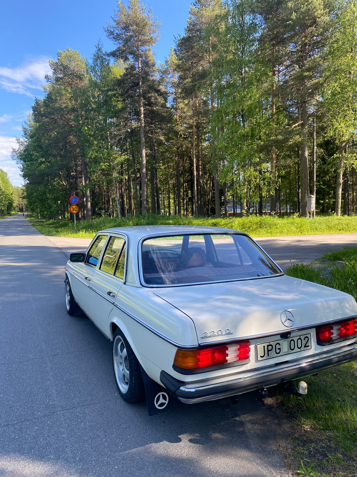 Mercedes-Benz 220 D Manuell 1977, photo 2/8
