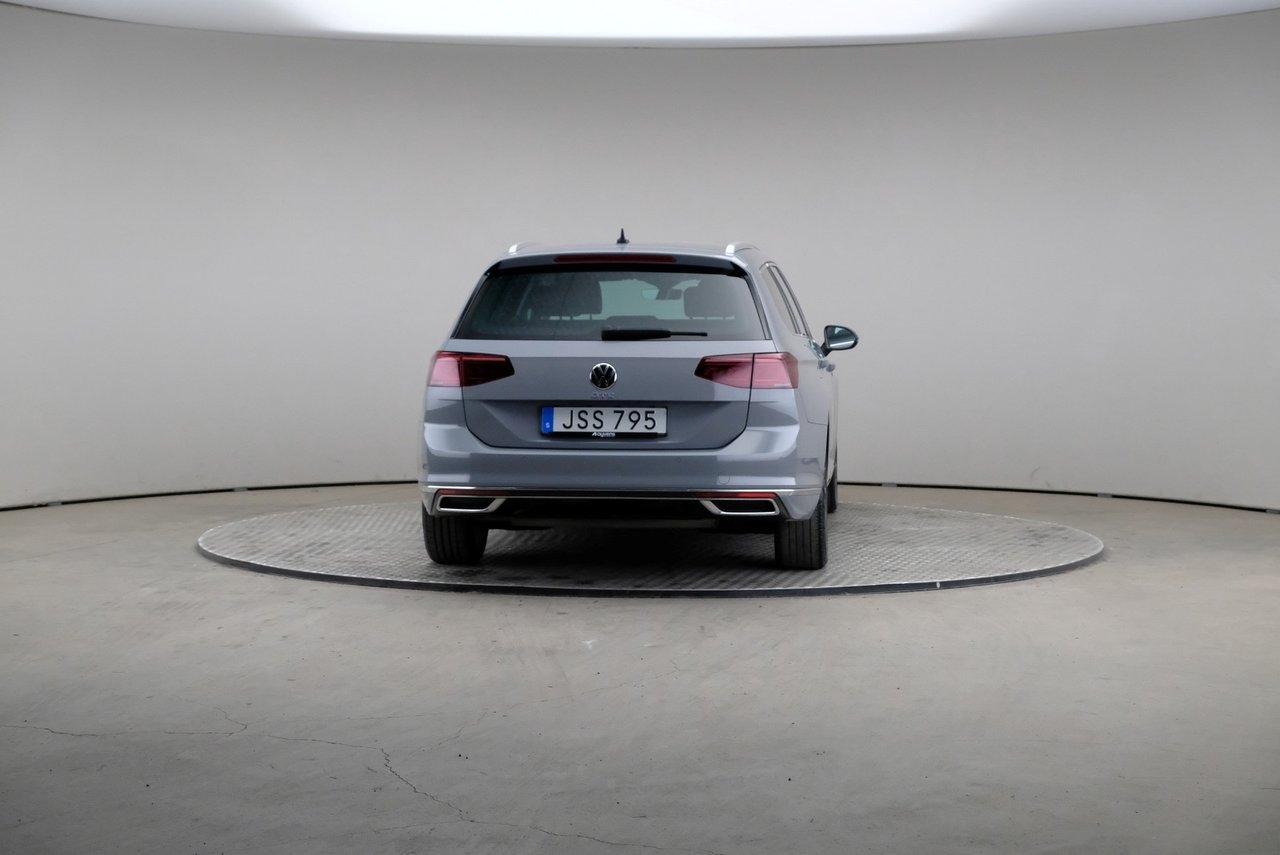 Volkswagen Passat 2023, bild 5/10