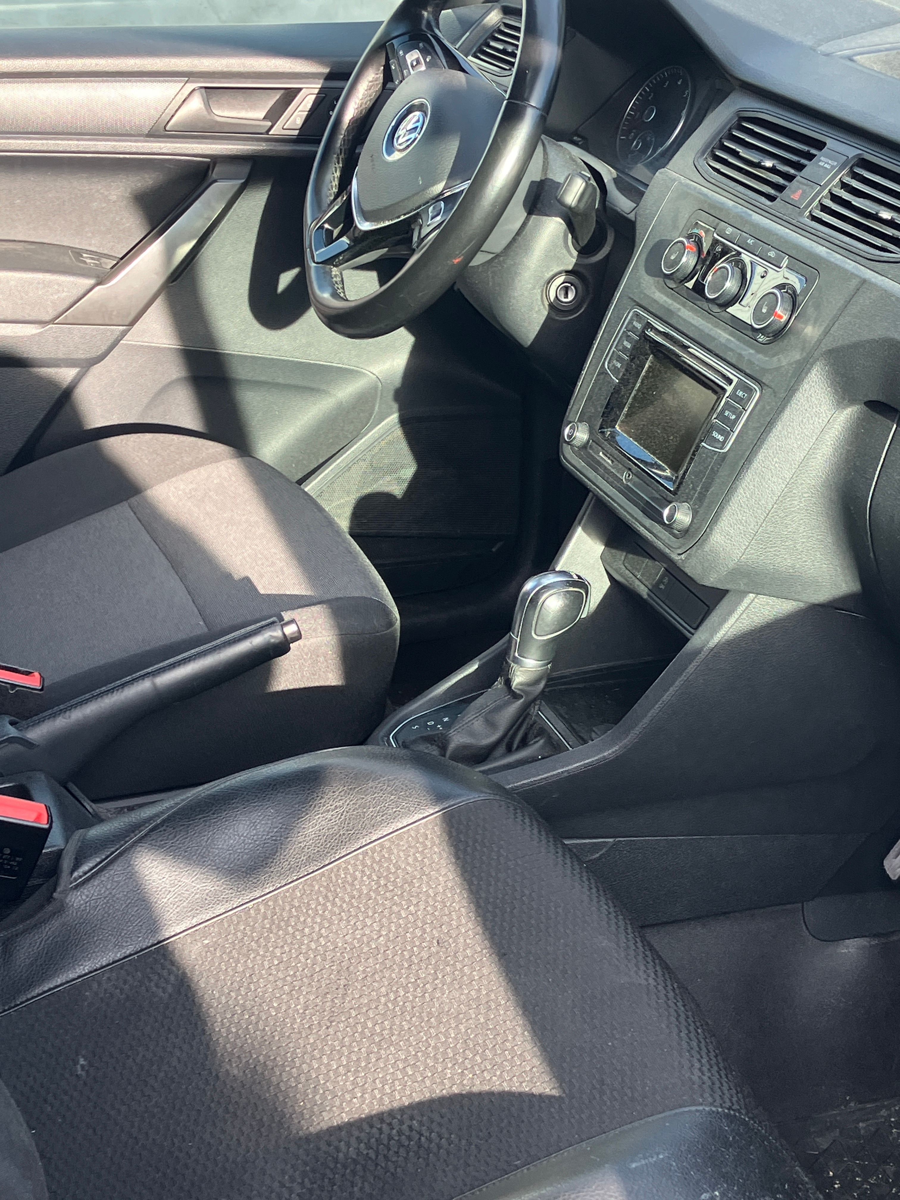 Volkswagen Caddy 2018, bild 2/8