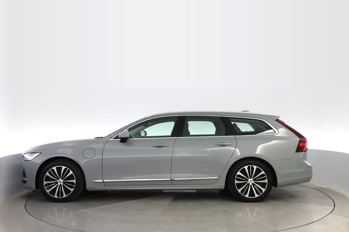 Volvo V90 Recharge T6 Core Edition 2024, bild 2/10