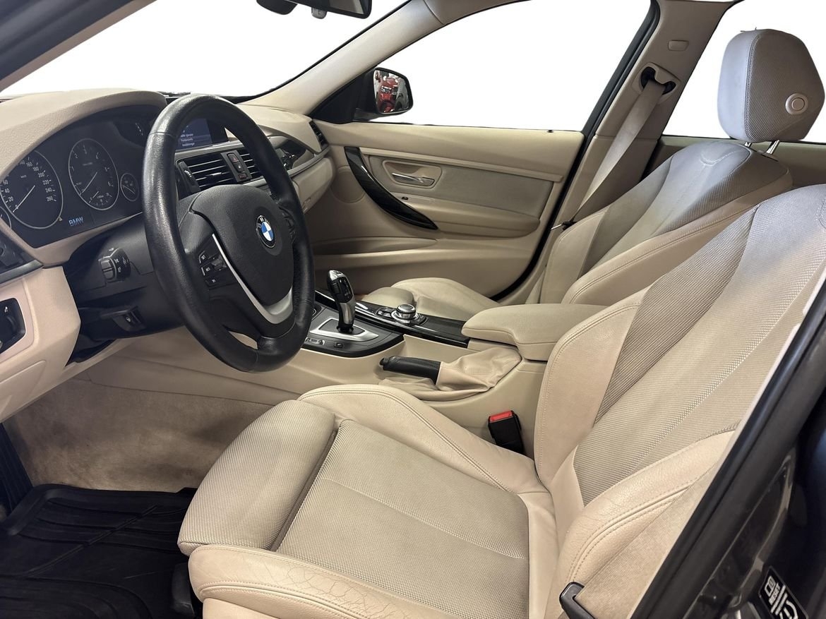 BMW 320 d Touring Steptronic 184hk 2013, bild 6/10