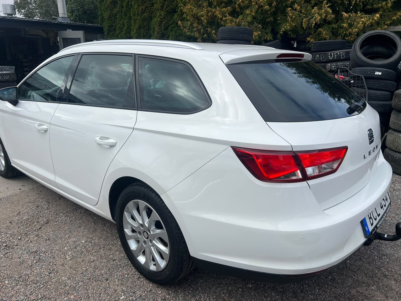 Seat Leon 1.6 TDI Style Euro 5 2014, bild 4/10