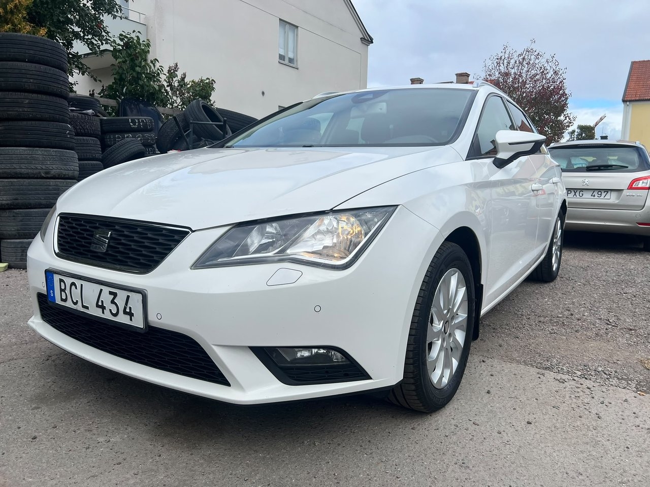 Seat Leon 1.6 TDI Style Euro 5 2014, bild 3/10