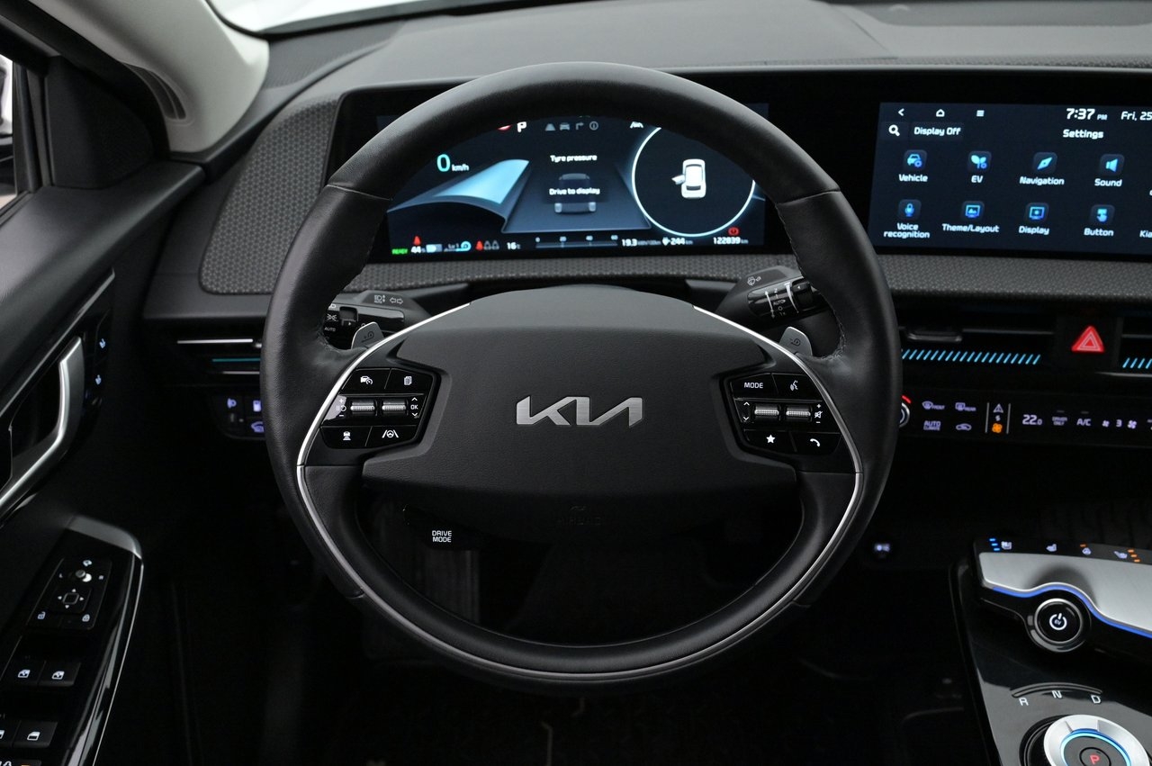 Kia EV6 2023, bild 7/10