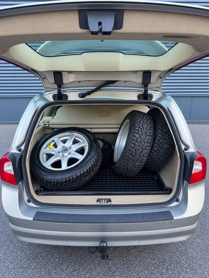 Volvo V70 D3 Geartronic Momentum Euro 5 2011, bild 5/10