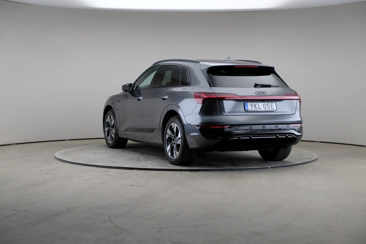 Audi Q8 e-tron 2024, bild 2/10