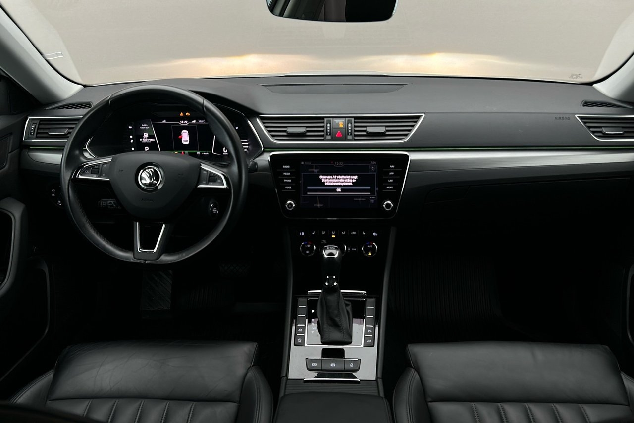 Skoda Superb 2019, bild 6/10