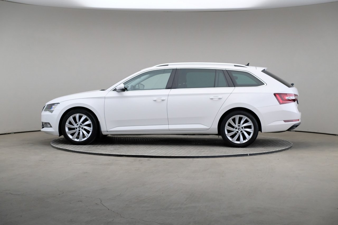 Skoda Superb 2019, bild 4/10