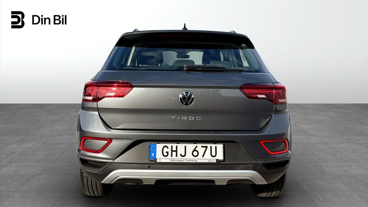 Volkswagen T-Roc 2023, photo 5/10