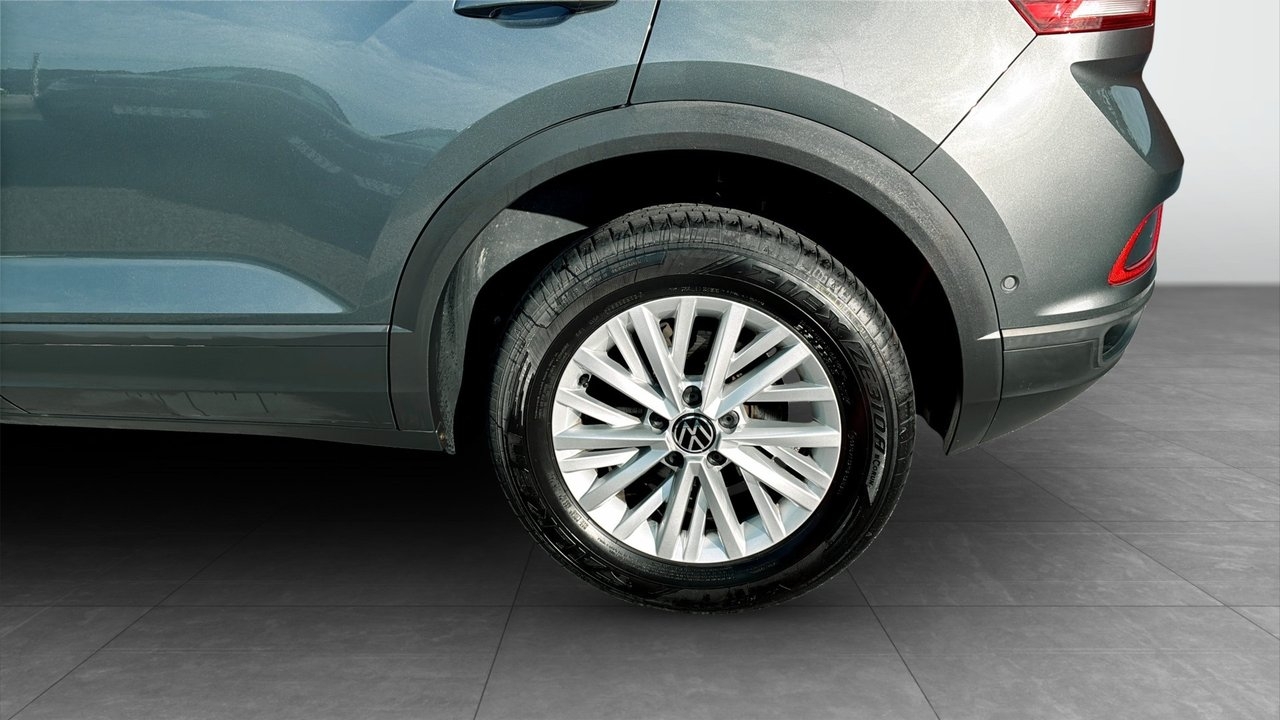 Volkswagen T-Roc 2023, photo 6/10