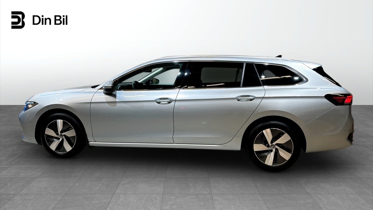Volkswagen Passat 2025, bild 2/22