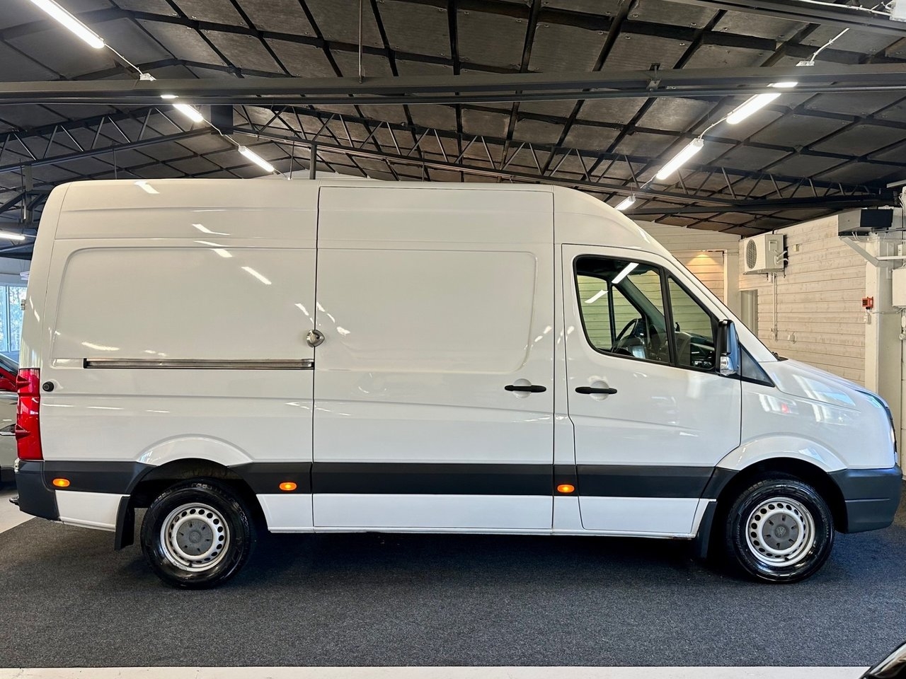 Volkswagen Crafter 2016, kuva 2/10