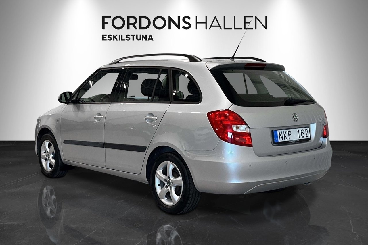 Skoda Fabia Kombi 1.2 Elegance 2011, bild 4/10