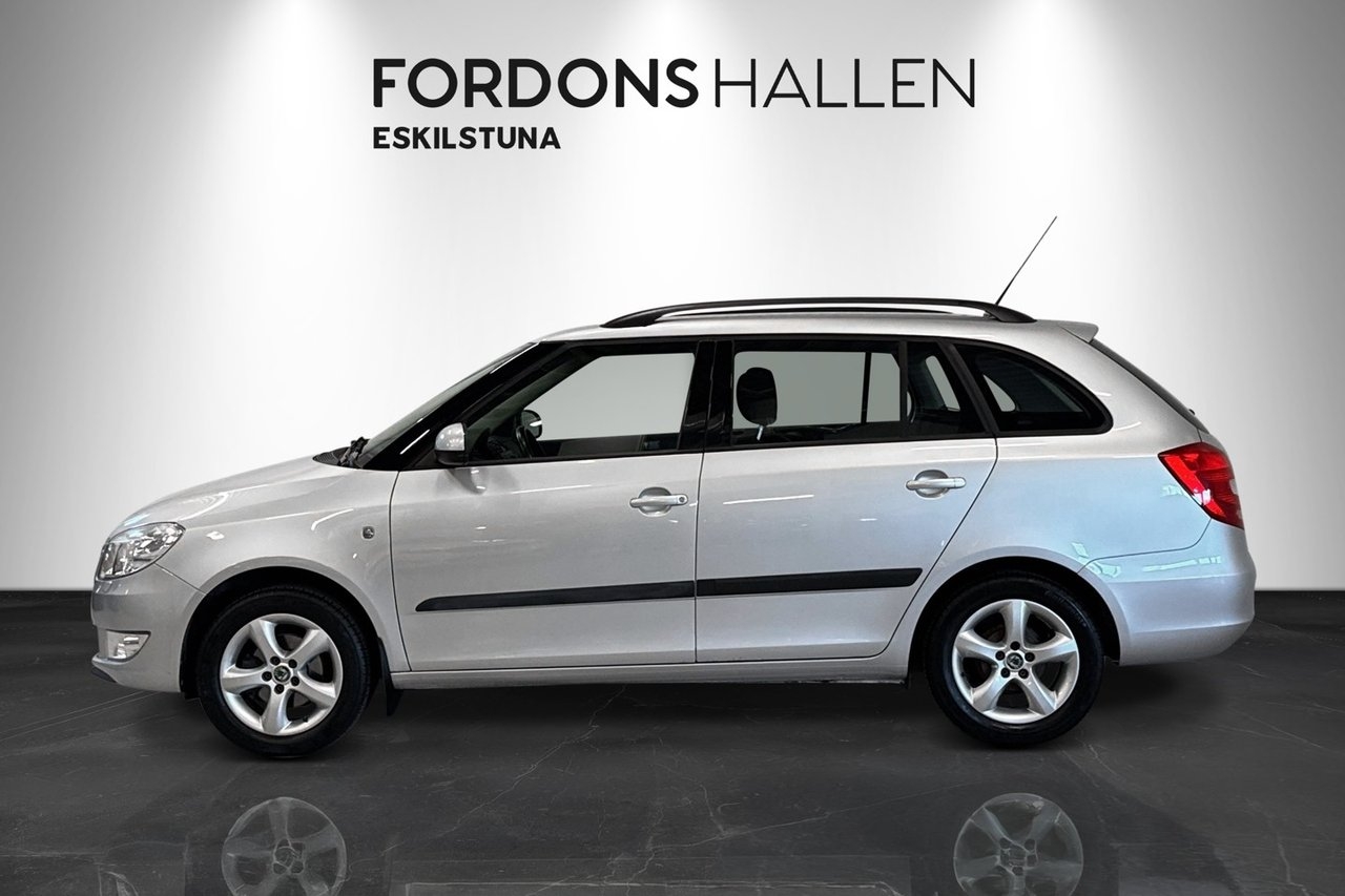 Skoda Fabia Kombi 1.2 Elegance 2011, bild 3/10