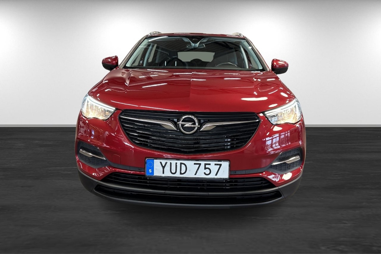 Opel Grandland X 1.2 Turbo 130hk 2018, photo 2/10