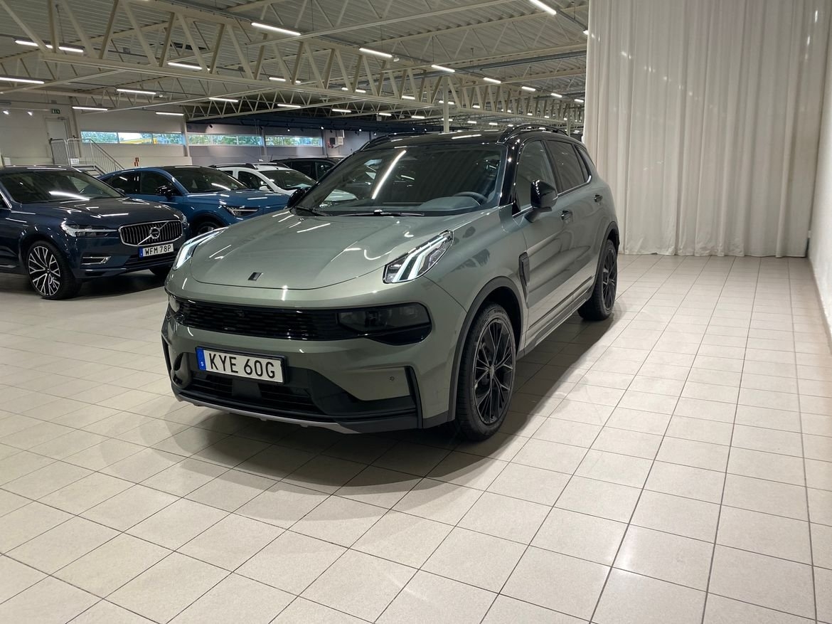 Lynk & Co 01 More PHEV 2025, photo 5/10