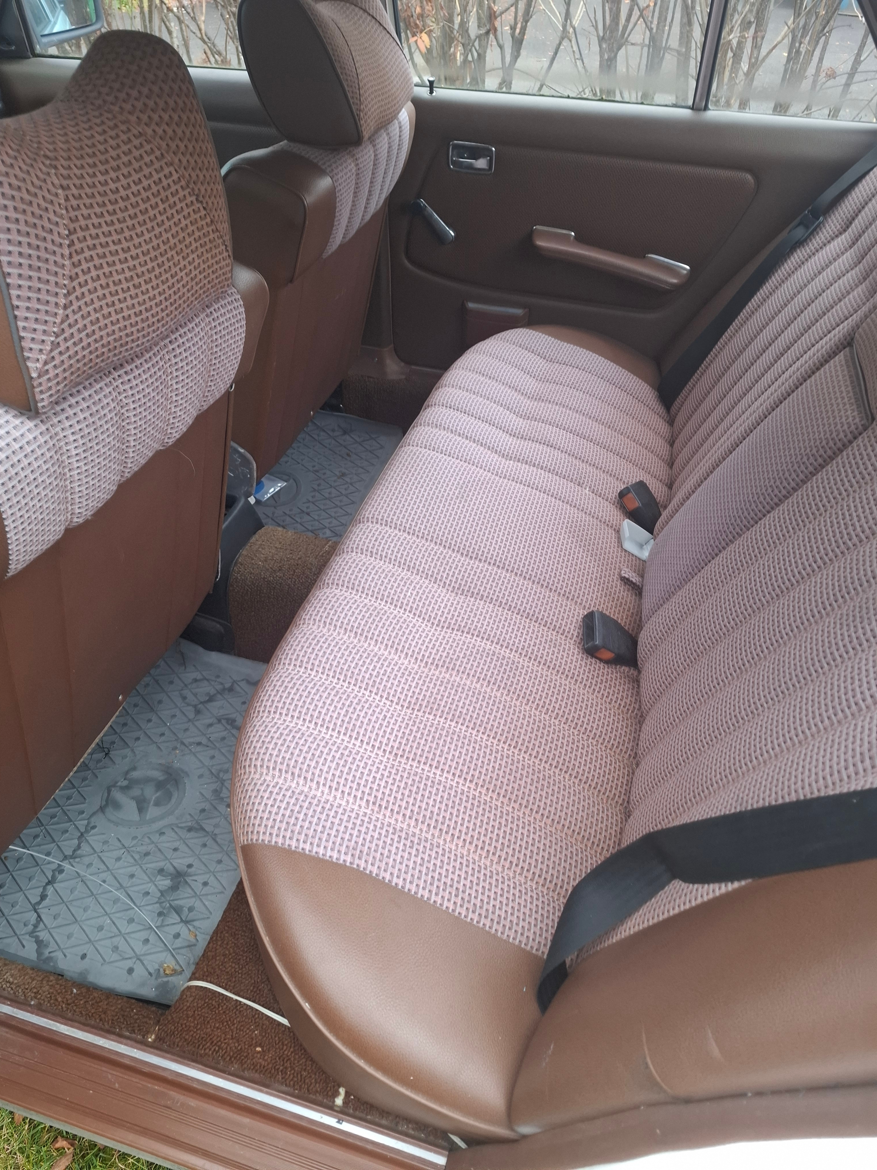 Mercedes-Benz 220 D Manuell 1978, bild 5/5