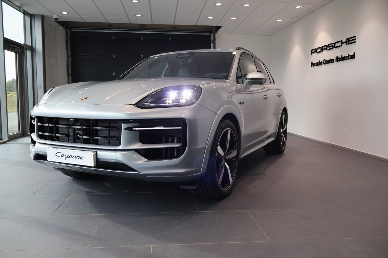 Porsche Cayenne E-Hybrid Black Edition 2026, bild 2/10