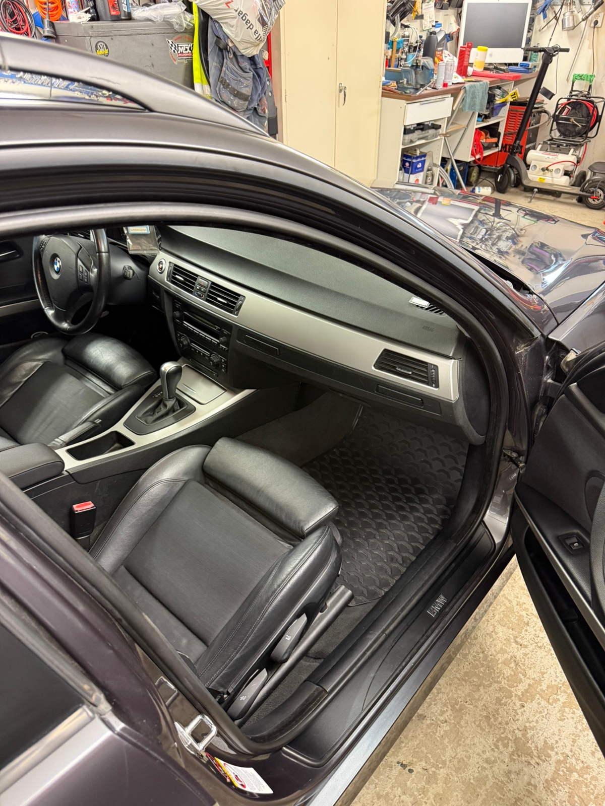 BMW 320 i EPA 2005, bild 7/8
