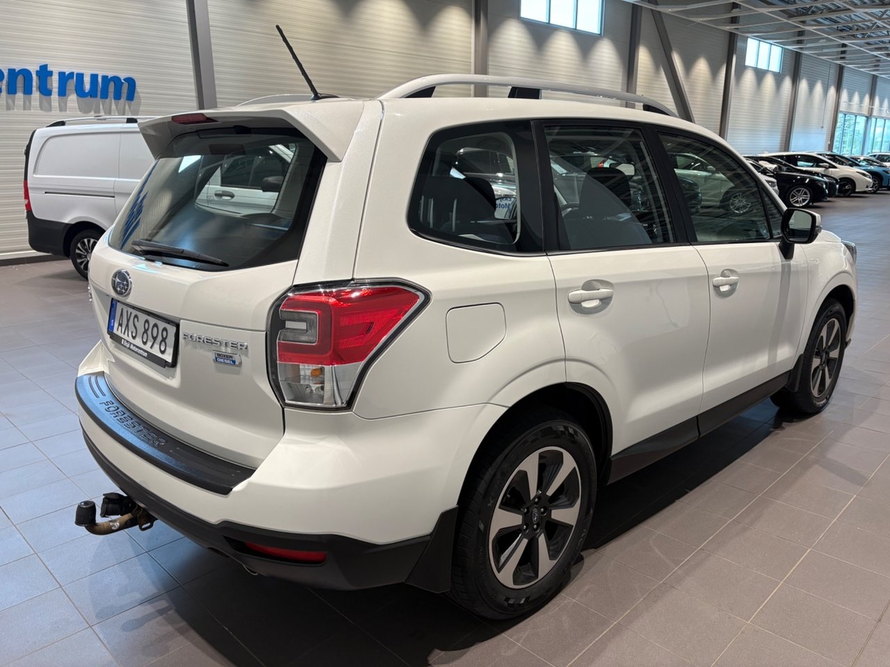 Subaru Forester 2.0 4WD Lineartronic 2017, photo 7/10