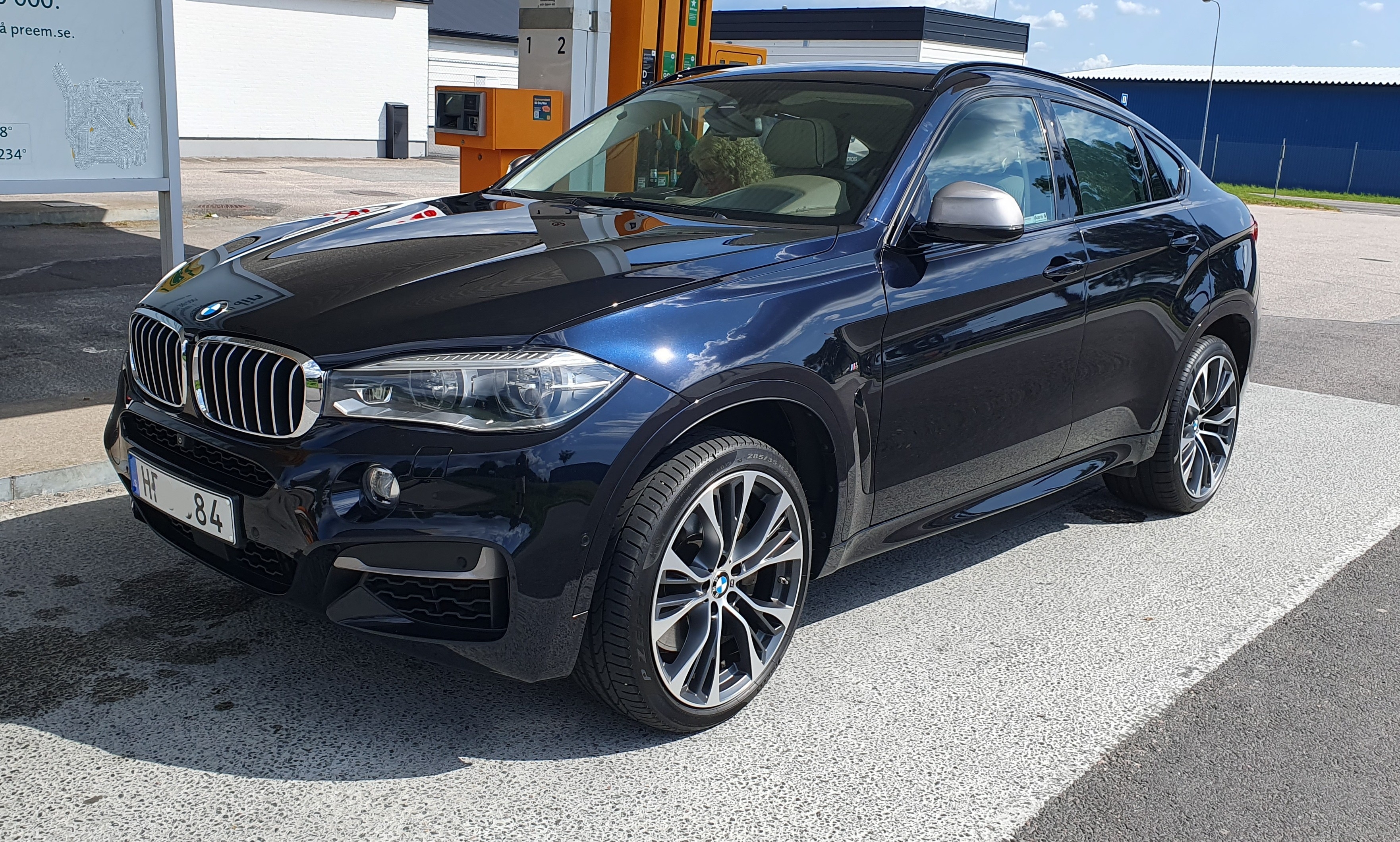 BMW X6