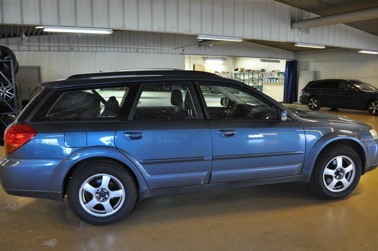 Subaru Outback 2.5 4WD 165 hk 2004, bild 6/10
