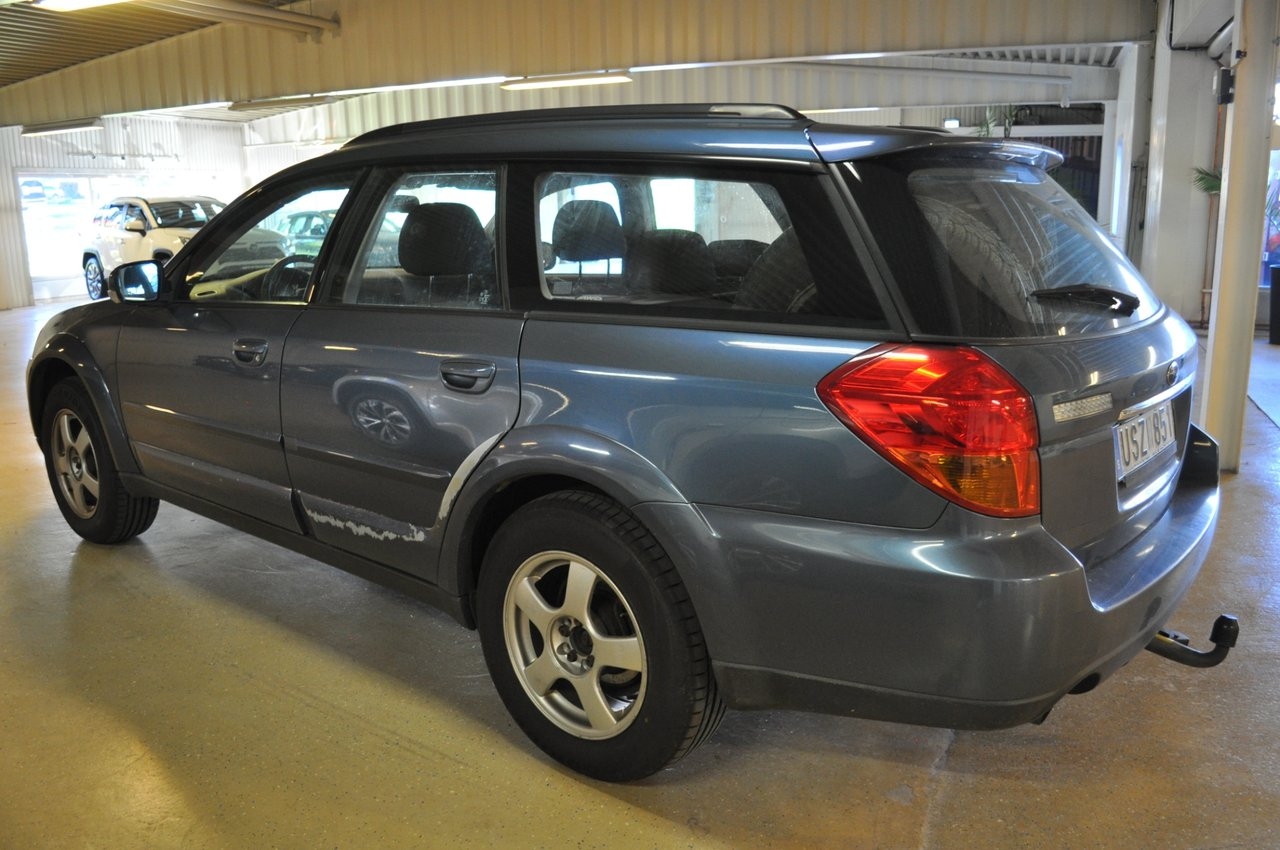 Subaru Outback 2.5 4WD 165 hk 2004, bild 3/10