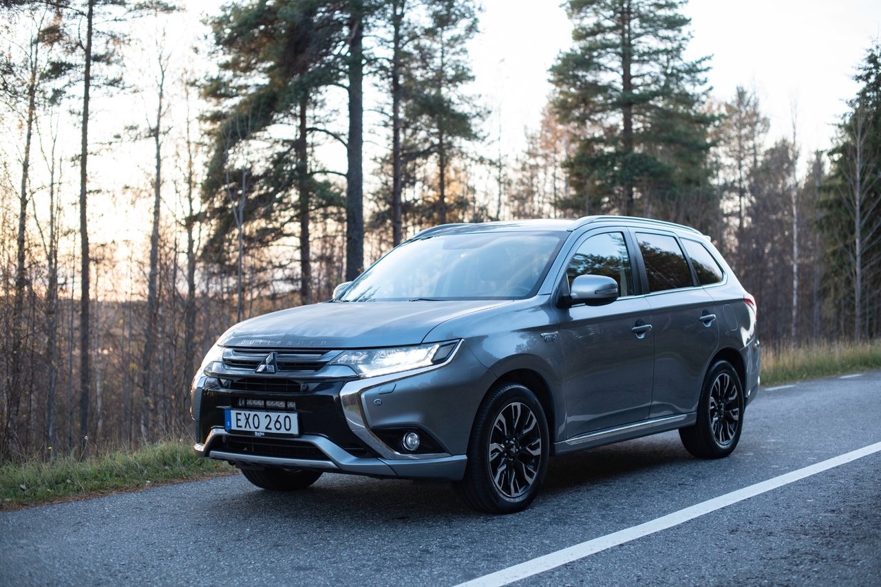 Mitsubishi Outlander 2016, kuva 4/10