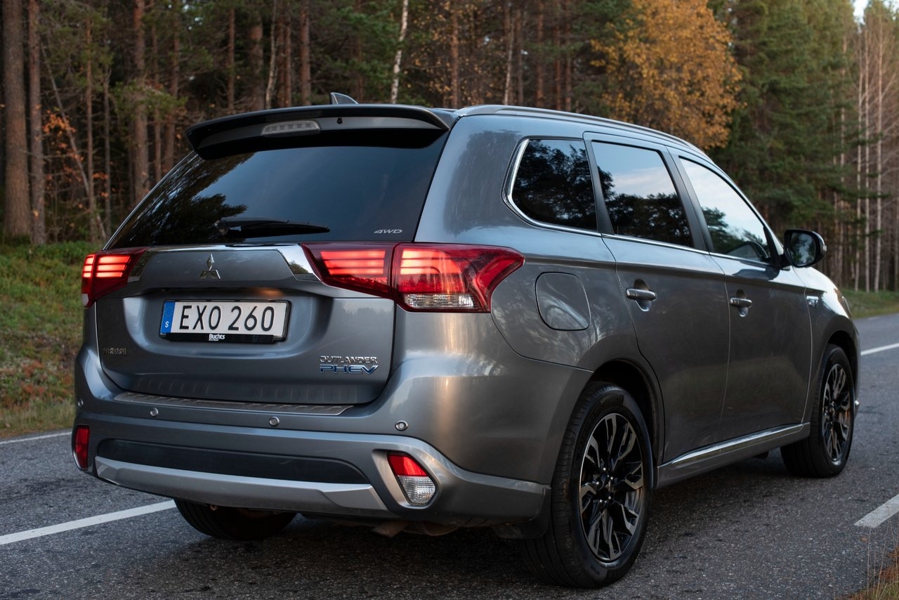 Mitsubishi Outlander 2016, kuva 2/10